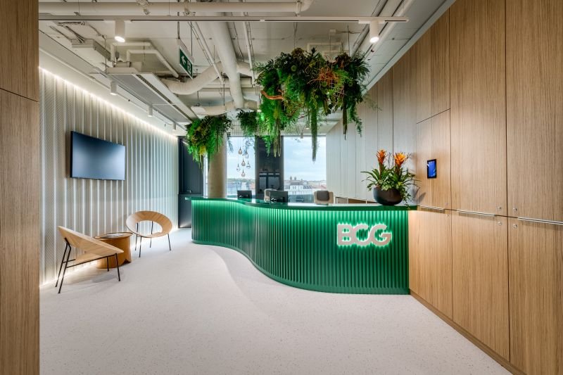 Patna office space designed by Niwas Interior